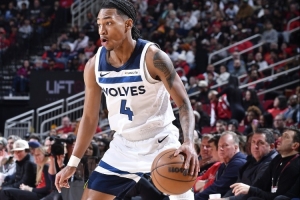 森林狼夏聯(lián)主帥：迪林厄姆和康利學(xué)到很多 希望他防守打出高水準(zhǔn)