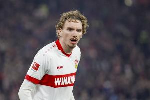 斯圖加特總監(jiān)：拜仁表達了對沃爾特馬德的興趣，但我相信他會留隊