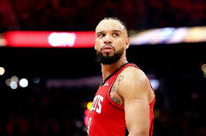 斯通：狄龍是我們夢(mèng)寐以求的球員 DFS的一些特質(zhì)跟狄龍類似