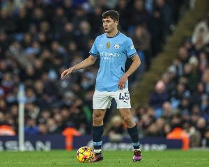 塔什干足協(xié)主席:足球是烏茲別克第一運(yùn)動(dòng),胡桑諾夫曾在我手下訓(xùn)練