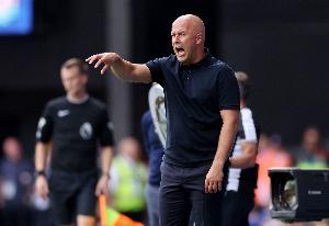 記者：利物浦對(duì)陣普雷斯頓的友誼賽將正常進(jìn)行