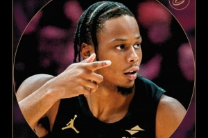 騎士官方曬多圖致敬奧科羅：感謝你日復(fù)一日的付出