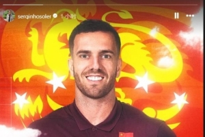 東亞杯首輪國足vs韓國，塞爾吉尼奧賽前發(fā)海報預熱