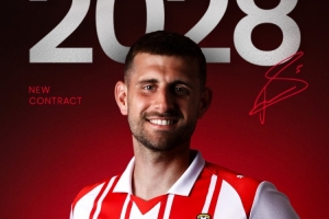 已在球隊(duì)效力14年，官方：南安普頓與隊(duì)長(zhǎng)斯蒂芬斯續(xù)約至2028年