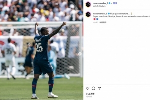 努諾-門德斯社媒曬慶祝照：距離冠軍一步之遙，球隊的表現(xiàn)棒極了