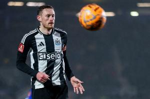 天空體育：利茲聯(lián)1200萬英鎊求購(gòu)朗斯塔夫再次被拒，考慮其他目標(biāo)