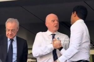 快藏不住笑了??納賽爾賽后擁抱弗洛倫蒂諾、因凡蒂諾，嘴角上揚