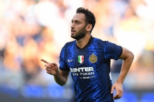 羅馬諾：加拉塔薩雷僅為恰爾汗奧盧報(bào)價(jià)1000萬(wàn)歐，國(guó)米不會(huì)接受