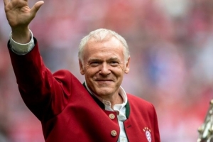 71歲傳奇助教格蘭德退休，拜仁官方社媒發(fā)文致謝