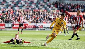 記者：三笘薰在布萊頓很開心，但還沒開始談續(xù)約&合同剩兩年