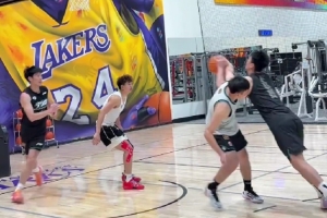 越來越全面！陳國豪曬美國特訓視頻 運球正在進步