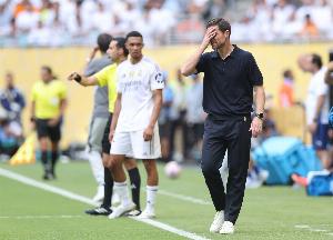 六臺(tái)記者談皇馬慘敗：皇馬崩潰了，巴黎本可以打進(jìn)7、8個(gè)球