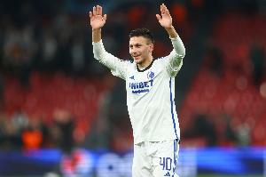 世體：19歲邊鋒魯尼-巴德吉抵達(dá)巴塞羅那，即將成為巴薩新援