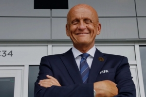 科里納：世俱杯裁判佩戴攝像機(jī)廣受好評(píng)，提升娛樂(lè)感解釋更多細(xì)節(jié)