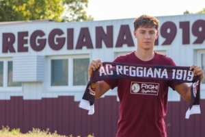 迪馬：雷吉納官宣簽下21歲米蘭小將博佐蘭，合同期至2027年