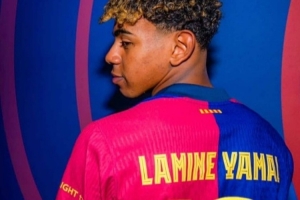 解約金10億！記者：巴薩計(jì)劃16日為亞馬爾辦續(xù)約儀式&接10號(hào)球衣