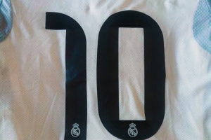 致敬傳奇！居勒爾社媒曬莫德里奇10號(hào)球衣??