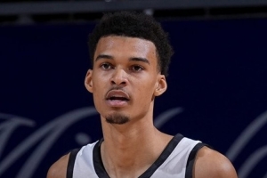 狀元都慢熱？弗拉格夏聯(lián)首秀21中5 文班亞馬首秀13中2僅得9分