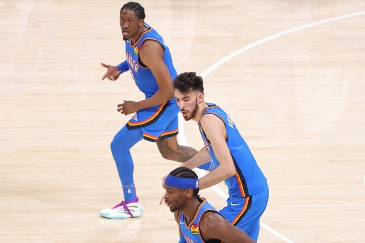 豪擲8.22億續(xù)約三將~蘇群：雷霆這樣大手大腳花錢 其他隊真學不來