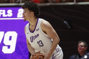 MOP的實力！克萊頓17中8得21分6板3助 最后時刻傷退