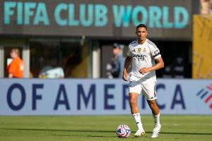 薩爾加多：阿諾德能出色勝任邊翼衛(wèi)，貝林厄姆新賽季將更靠近禁區(qū)