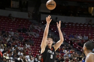 楊瀚森在CBA并不投三分球 但他一直在對這項技術(shù)有所練習