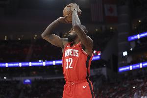 火記：杰夫-格林放棄了交易否決權(quán) 最早12月15日可被交易