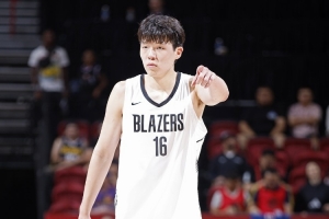 馬?。簵铄褪侵袊s基奇 朝這個方向發(fā)展首先要練好體能