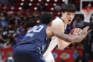 澳籃媒體：隊(duì)友配不上楊瀚森的妙傳 換個(gè)隊(duì)分分鐘得分助攻兩雙