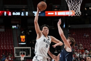 楊?。簵铄呐凼撬谂φ{(diào)整的跡象 NBA的背靠背是必修科目