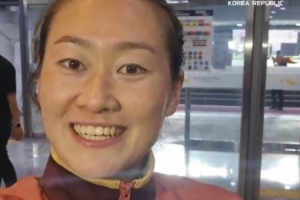 吳海燕：希望你們一如既往支持中國女足，給我們更多耐心和正能量