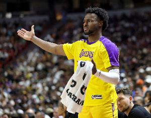 差點意思??布朗尼半場11分鐘5投1中僅得2分 有2助+2失誤