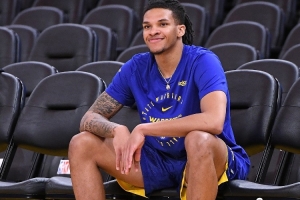 防守挺不錯(cuò)！勇士56號(hào)秀理查德7中3&三分5中1拿10分6板3斷1帽