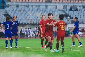 東體：比賽波折為中國女足敲警鐘 如何圍繞邵子欽設(shè)計戰(zhàn)術(shù)是關(guān)鍵