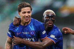 2.4億頂級(jí)雙中場(chǎng)！24歲恩佐+23歲凱塞多攻防結(jié)合，制霸中場(chǎng)斬巴黎