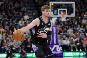 盡力了！菲利波夫斯基19中11&5記三分空砍35分11板 多記關(guān)鍵球