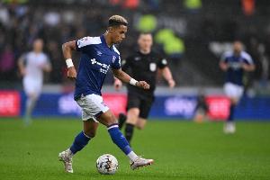 太陽報(bào)：小蜜蜂有意伊鎮(zhèn)中場哈欽森，3500萬鎊解約金條款今日到期