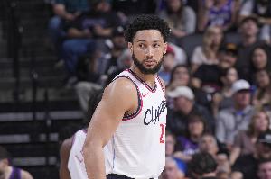 上賽季場均5分4.7板5.6助 太陽記者：球隊對本-西蒙斯沒興趣