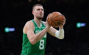 打幾分？老鷹休賽期得到波津&沃克&肯納德 失去小南斯&卡佩拉