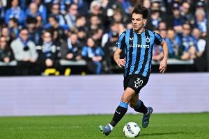 記者：賈沙里缺席布魯日全家福拍攝，他希望最好周六前轉(zhuǎn)會米蘭