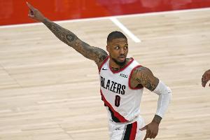 小托馬斯：在利拉德被裁后 我兒子就說(shuō)他會(huì)回到開(kāi)拓者 哈哈挺瘋狂