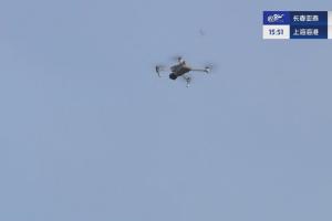 意外情況！空中有無人機干擾，亞泰vs海港比賽暫停了幾分鐘