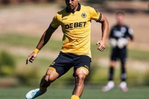 第二場(chǎng)閉門友誼賽，我狼1-1戰(zhàn)平伯恩利