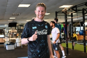 貝尼特斯：德布勞內(nèi)的年齡不是問題，看看他上賽季在英超的數(shù)據(jù)吧