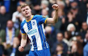 羅馬諾：羅馬接近租借布萊頓前鋒埃文-弗格森，全額支付薪水