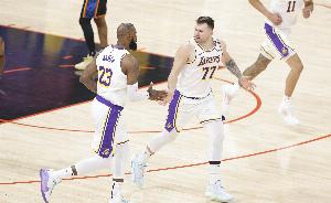 基本定型！湖人拿下斯瑪特后距離硬帽105萬 沒有空間再簽第15人