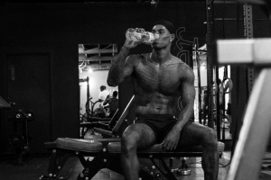 準(zhǔn)備加盟巴薩？拉什福德社媒曬健身房?jī)?nèi)訓(xùn)練照片