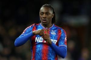 身價(jià)5500萬(wàn)歐??英媒：切爾西與埃澤進(jìn)行接觸，將與阿森納競(jìng)爭(zhēng)