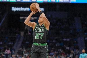 沃爾什談投籃姿勢變化：我調整了腳步 以便能更快進入投籃狀態(tài)