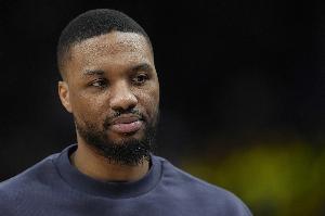 聽(tīng)利拉德的演講???是種享受！拓記：這是他作為球隊(duì)核心的技能